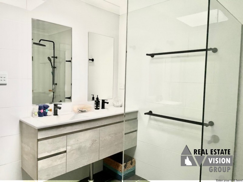 Unit 3/9 Aid St, Emerald QLD 4720