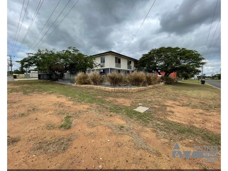 51 Taurus St, Blackwater QLD 4717