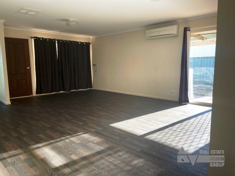 6 Gray St, Emerald QLD 4720