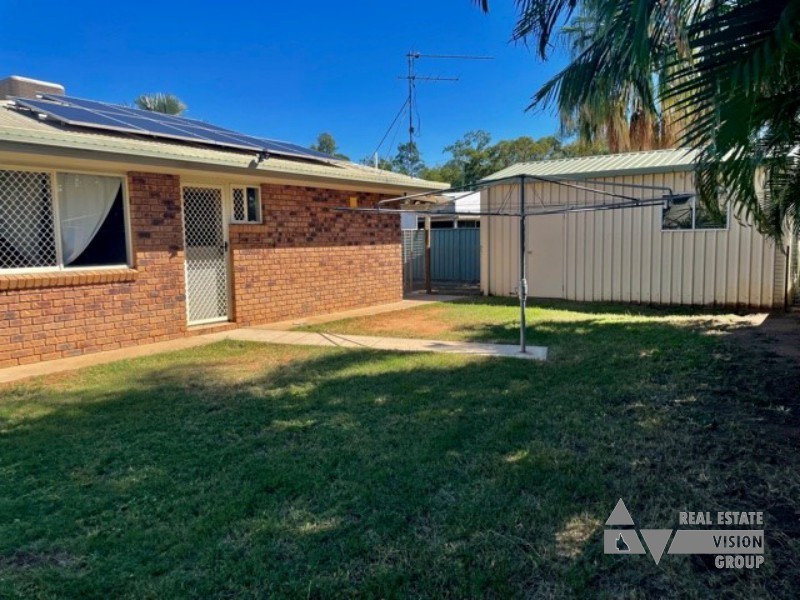 6 Gray St, Emerald QLD 4720