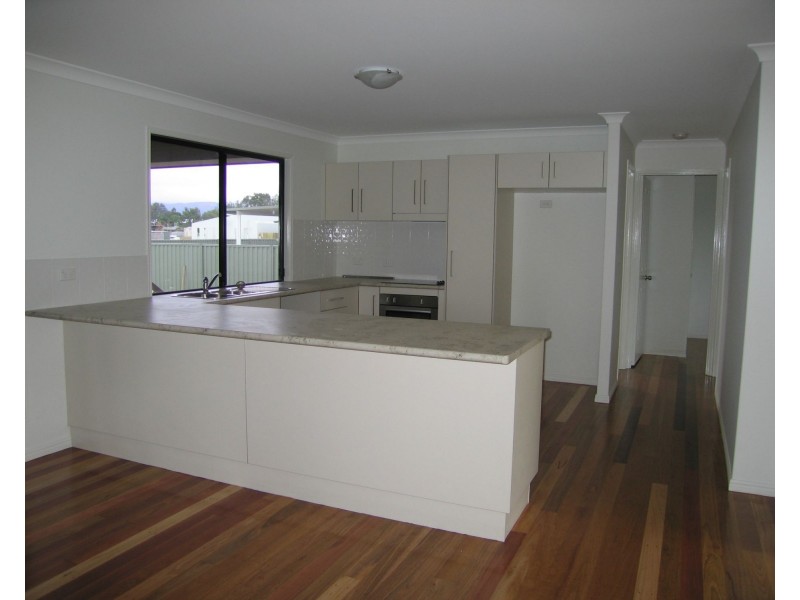 37 Bauman Way, Blackwater QLD 4717