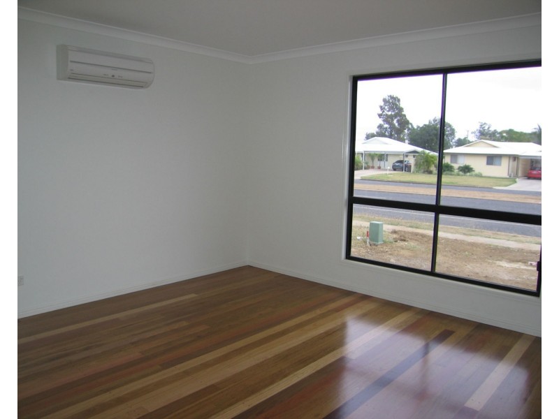 37 Bauman Way, Blackwater QLD 4717