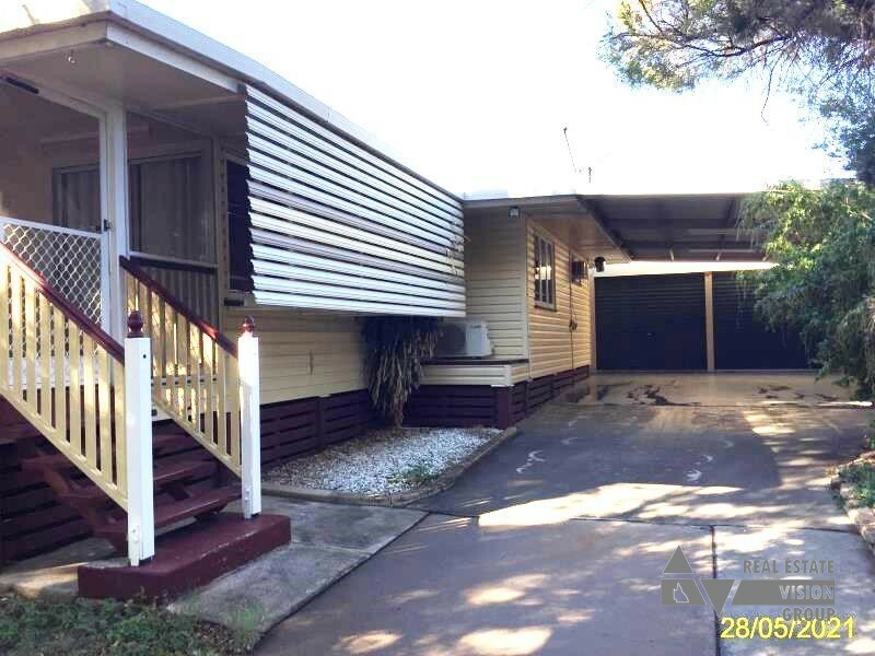 8 Talbot St, Blackwater QLD 4717