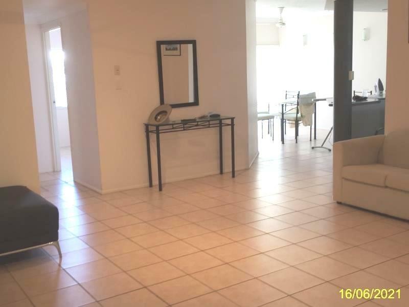 Unit 2/24 Pandanus Dr, Cannonvale QLD 4802