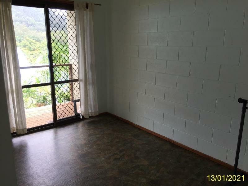 Unit 4/4 Border Dr, Cannonvale QLD 4802