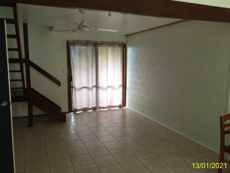 Unit 4/4 Border Dr, Cannonvale QLD 4802