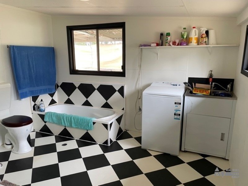 1 Scrub Lane, Rubyvale QLD 4702