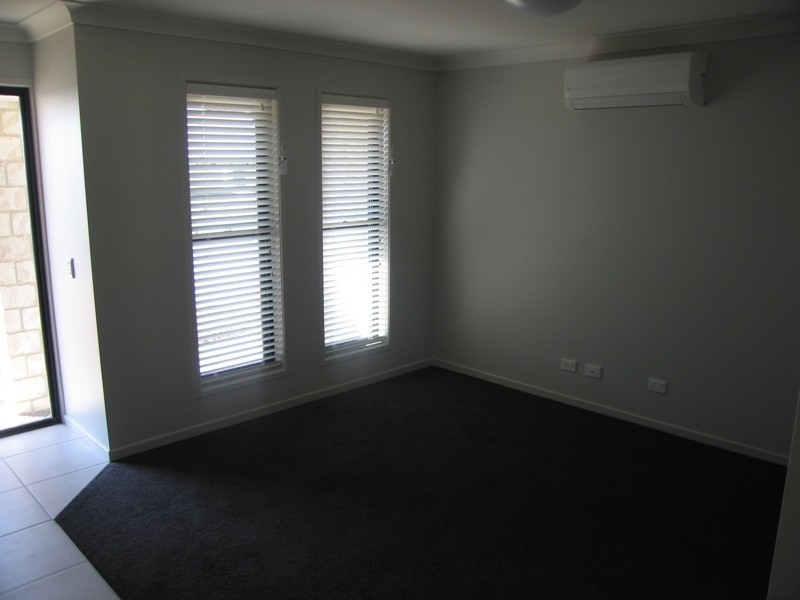 3 Lauren Drive, Emerald QLD 4720
