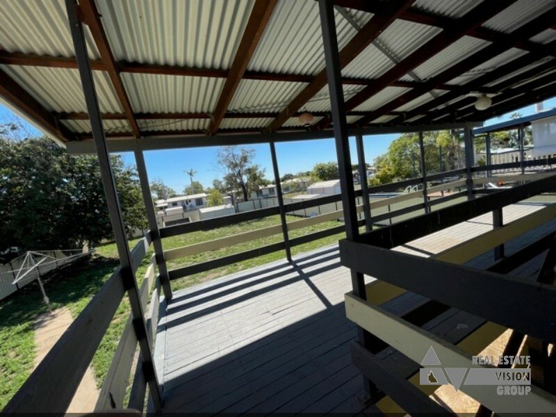 14 Doon St, Blackwater QLD 4717