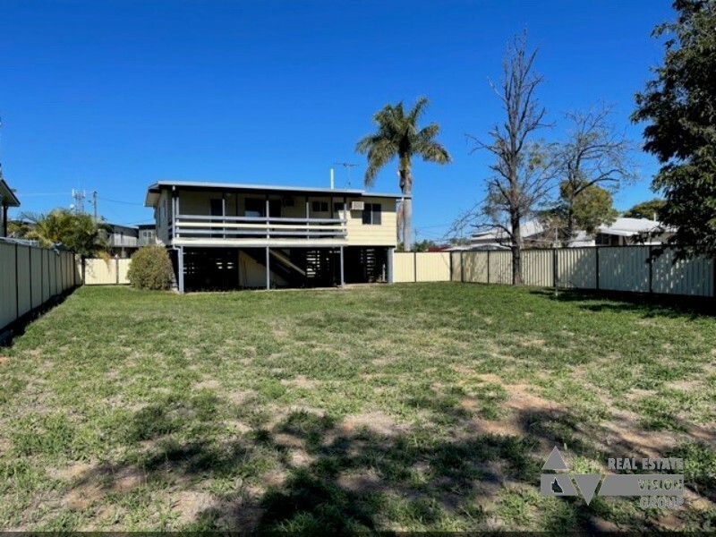 14 Doon St, Blackwater QLD 4717