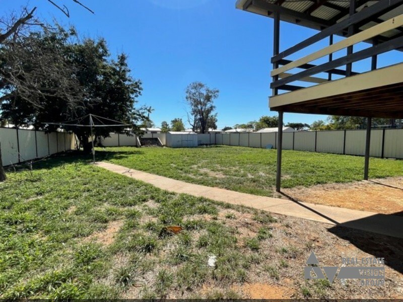 14 Doon St, Blackwater QLD 4717