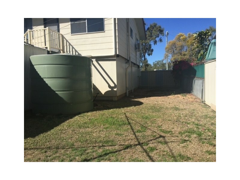29 Egan St, Emerald QLD 4720