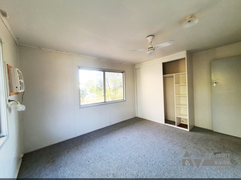 4 Palm St, Blackwater QLD 4717