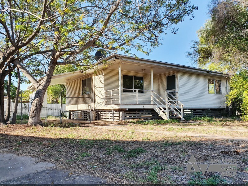 4 Palm St, Blackwater QLD 4717