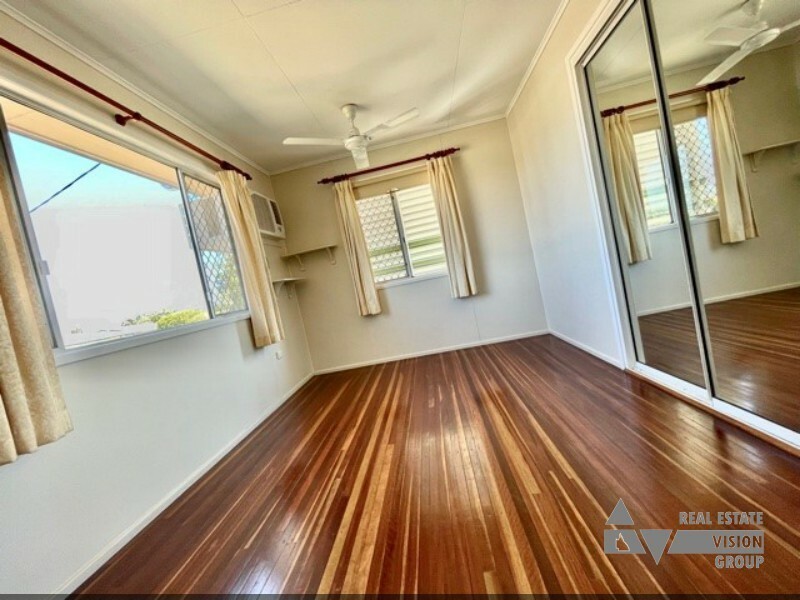 70 Wattle St, Blackwater QLD 4717