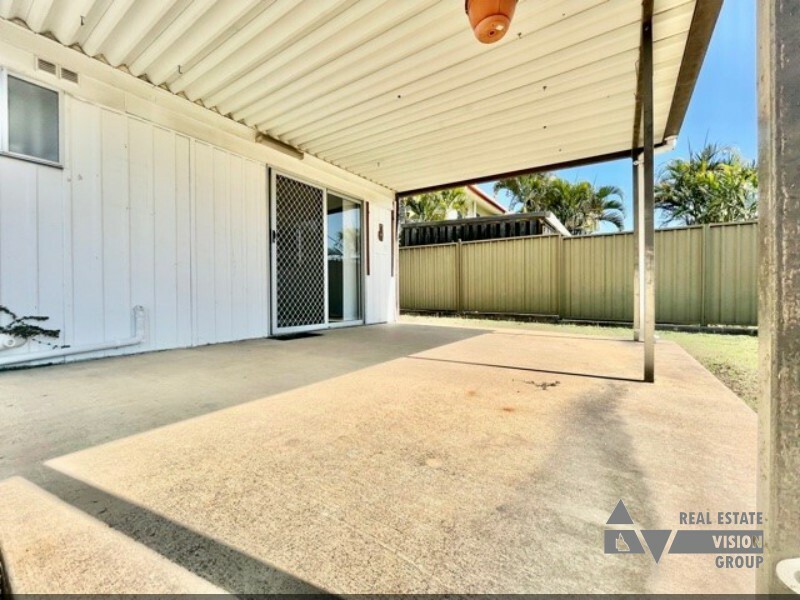 70 Wattle St, Blackwater QLD 4717