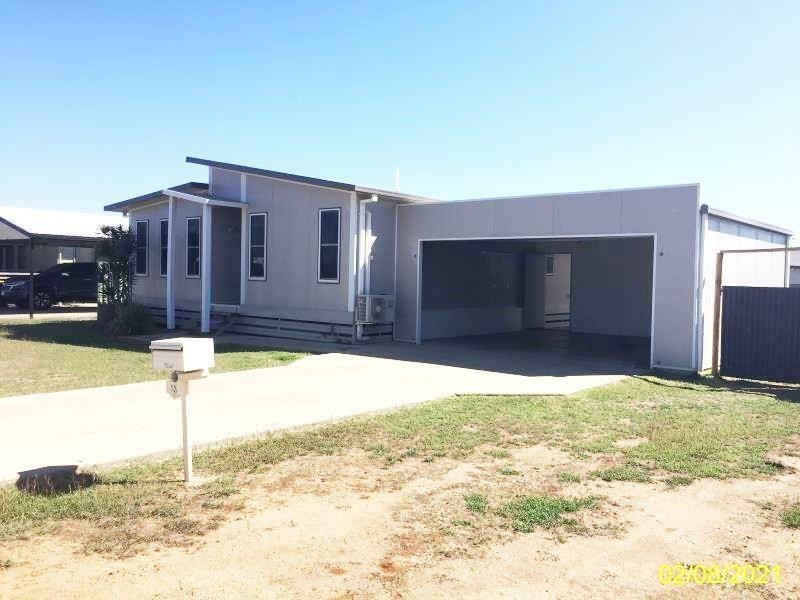 12 Hunter St, Blackwater QLD 4717