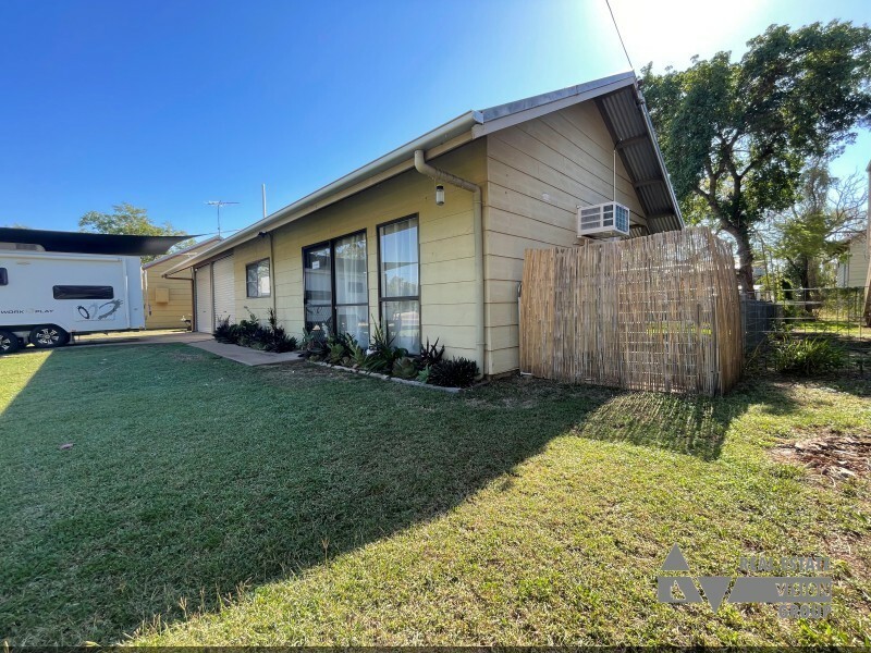 10 Macdonald Cres, Blackwater QLD 4717