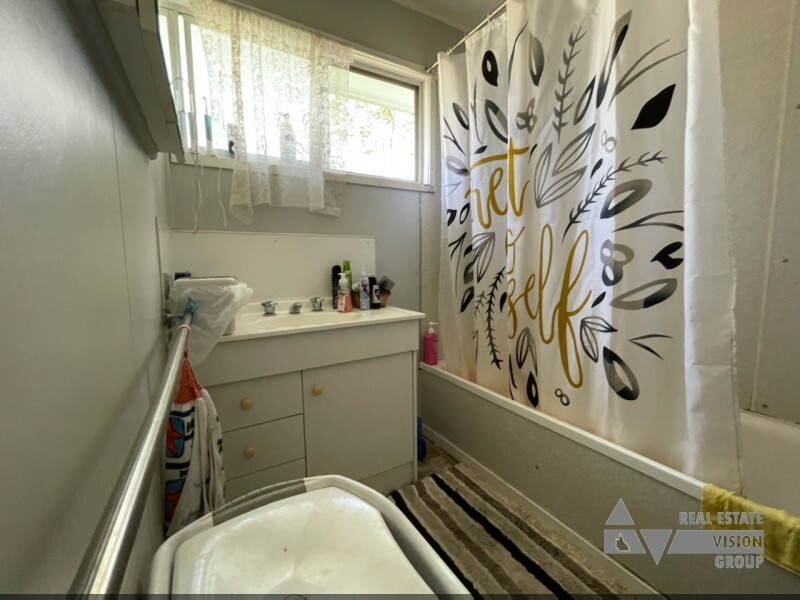 71 Arthur St, Blackwater QLD 4717
