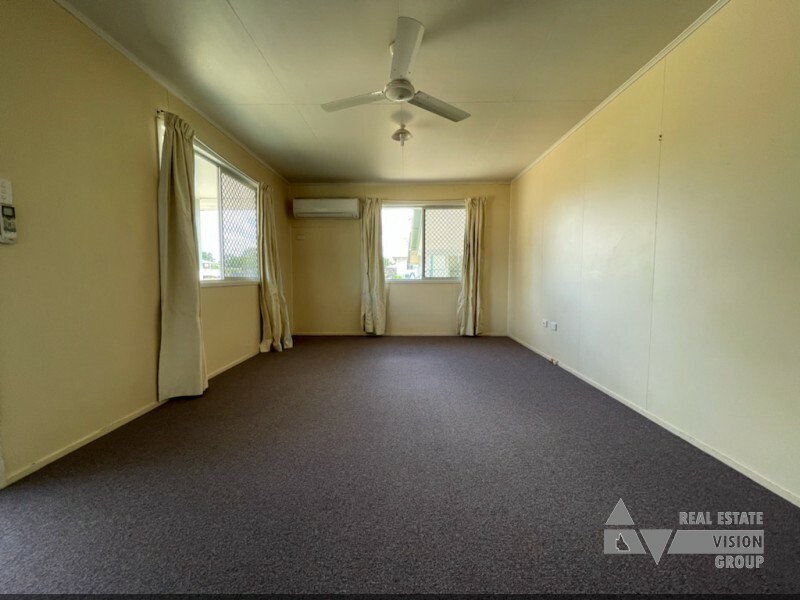 8 Mangrove St, Blackwater QLD 4717