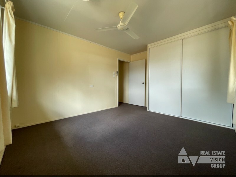 8 Mangrove St, Blackwater QLD 4717