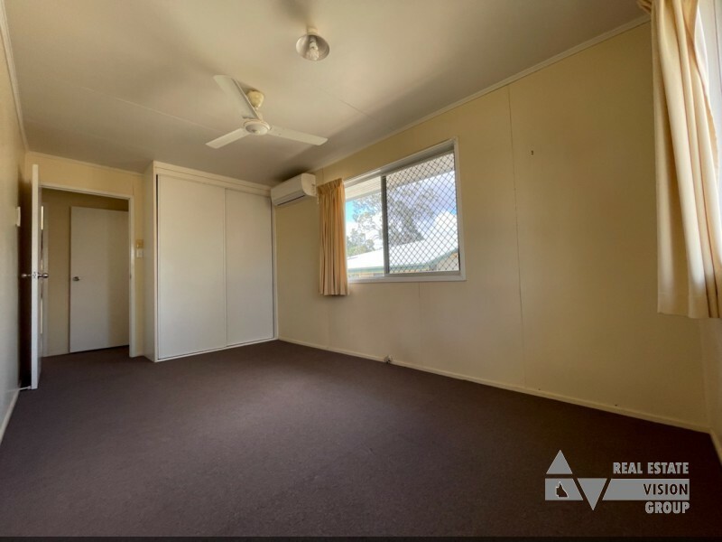 8 Mangrove St, Blackwater QLD 4717