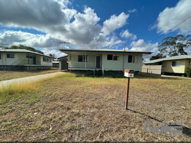 8 Mangrove St, Blackwater QLD 4717
