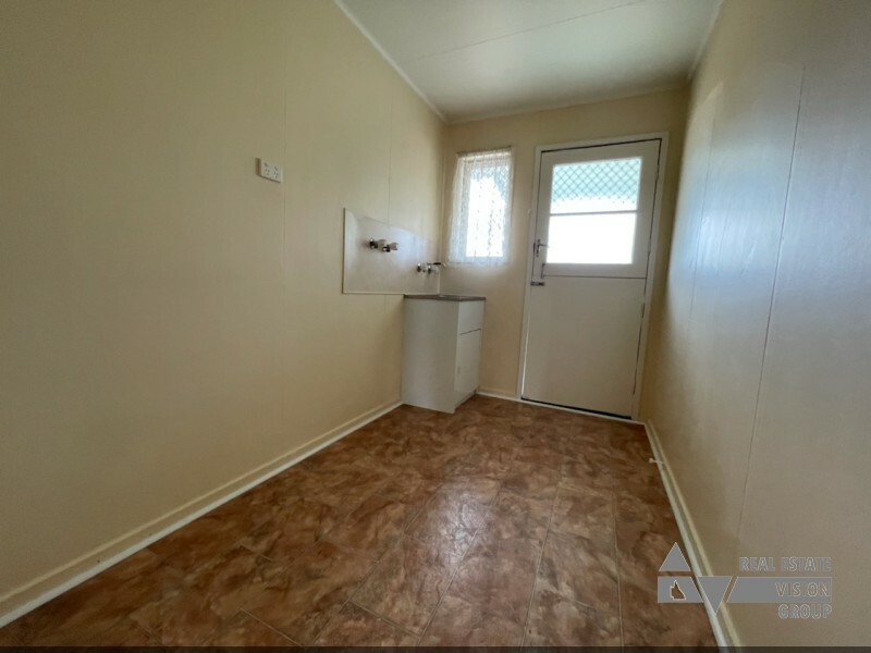 25 Mangrove St, Blackwater QLD 4717