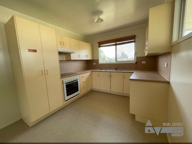 25 Mangrove St, Blackwater QLD 4717