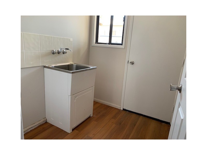 Unit 3/6 Burn St, Capella QLD 4723