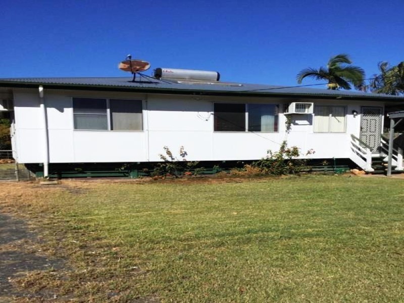 31 Wattle Street, Blackwater QLD 4717