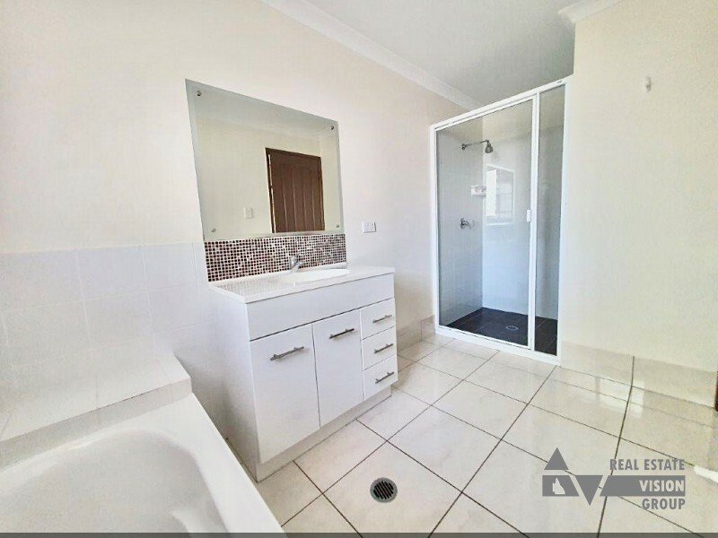 45 Blue Gums Drive, Emerald QLD 4720
