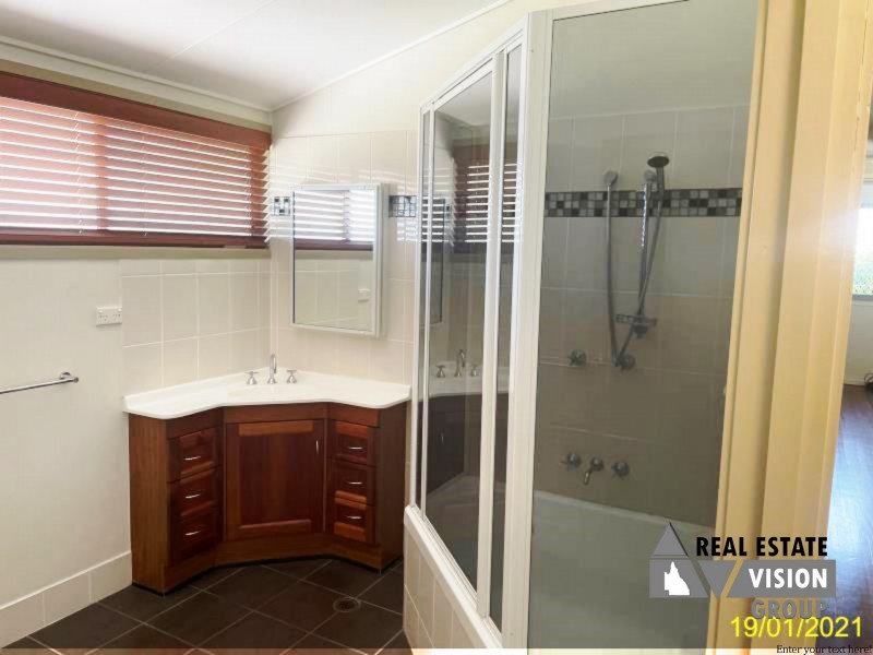 39 Stower St, Blackwater QLD 4717