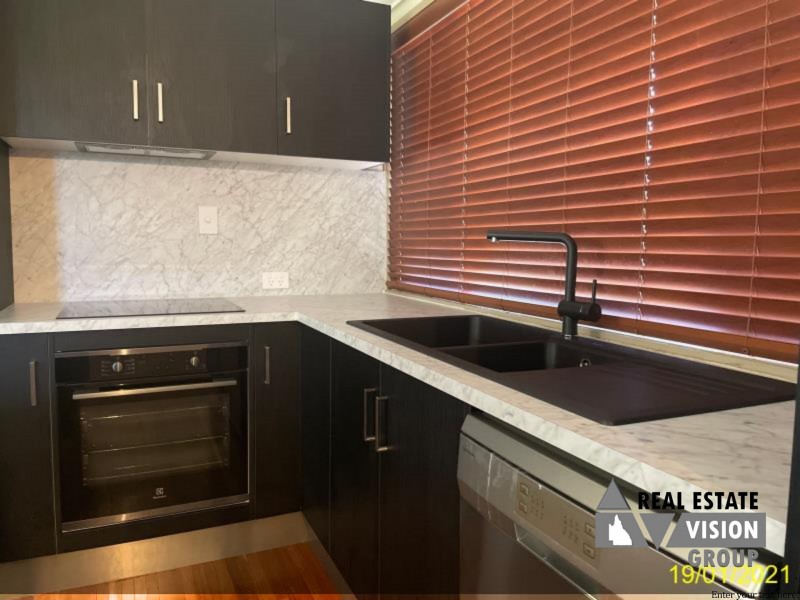 39 Stower St, Blackwater QLD 4717