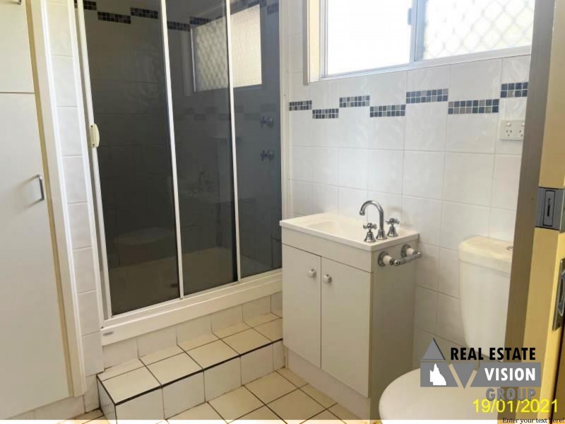 39 Stower St, Blackwater QLD 4717