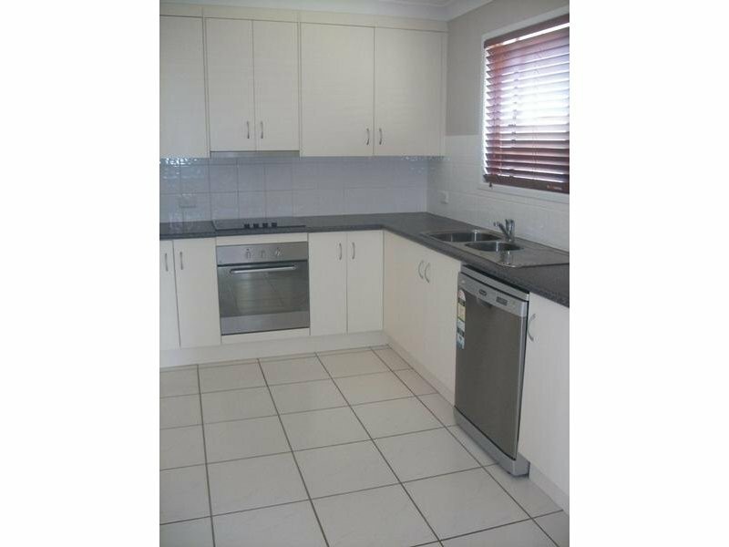 Unit 1/56 Mayfair Dr, Emerald QLD 4720