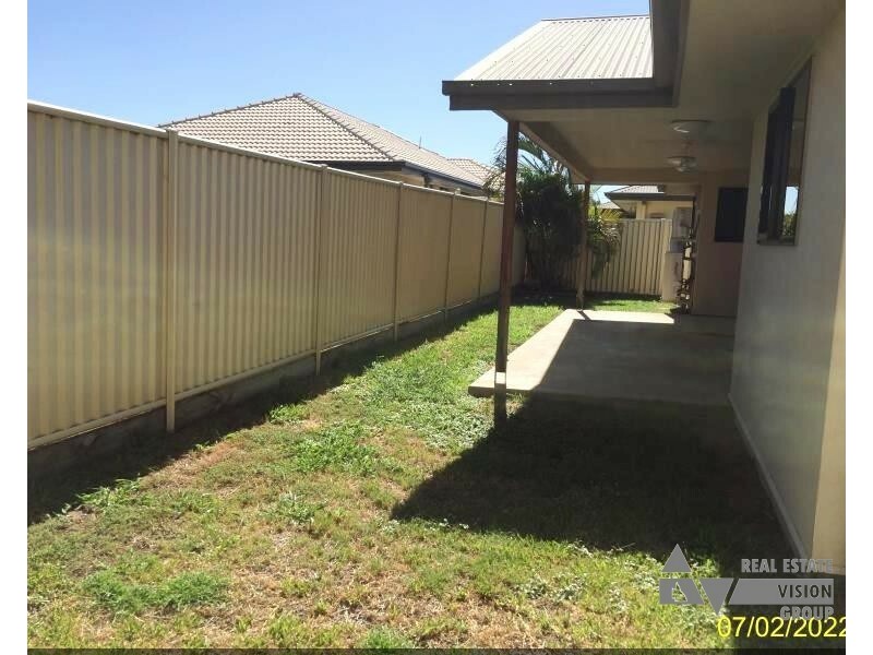 Unit 1/56 Mayfair Dr, Emerald QLD 4720