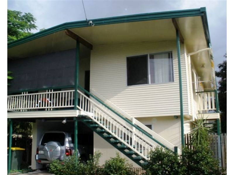 47 Stower St, Blackwater QLD 4717