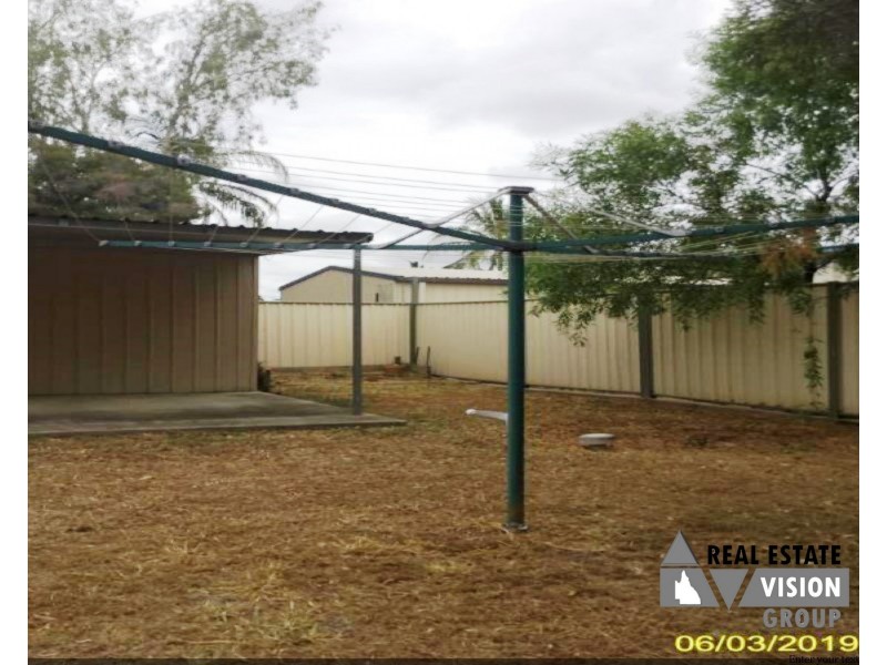 47 Stower St, Blackwater QLD 4717