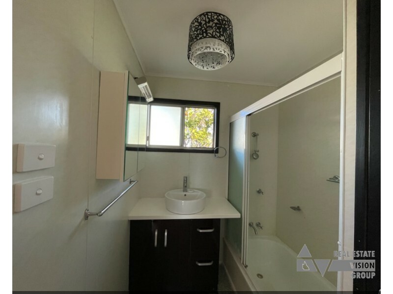 47 Stower St, Blackwater QLD 4717