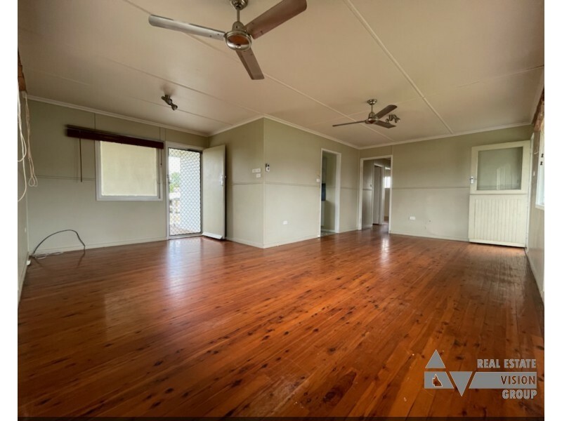 34 Fay Street, Blackwater QLD 4717