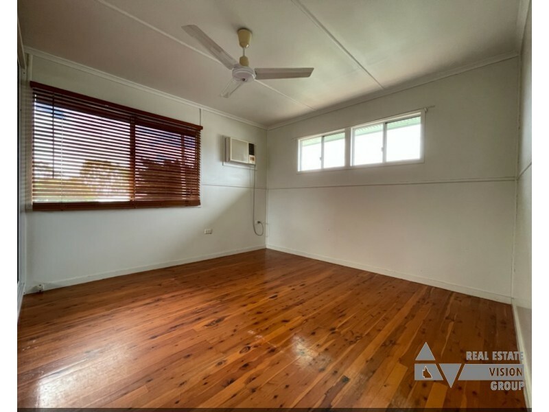 34 Fay Street, Blackwater QLD 4717