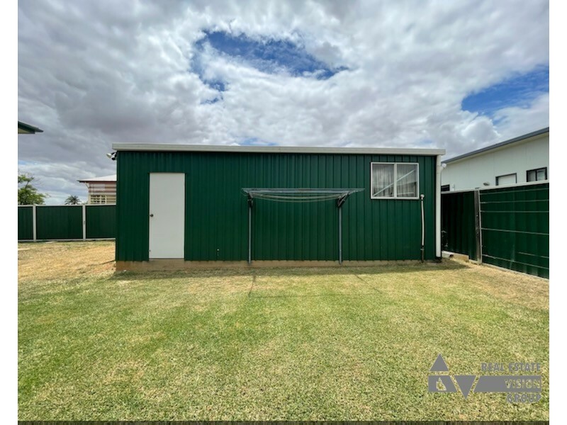 34 Fay Street, Blackwater QLD 4717