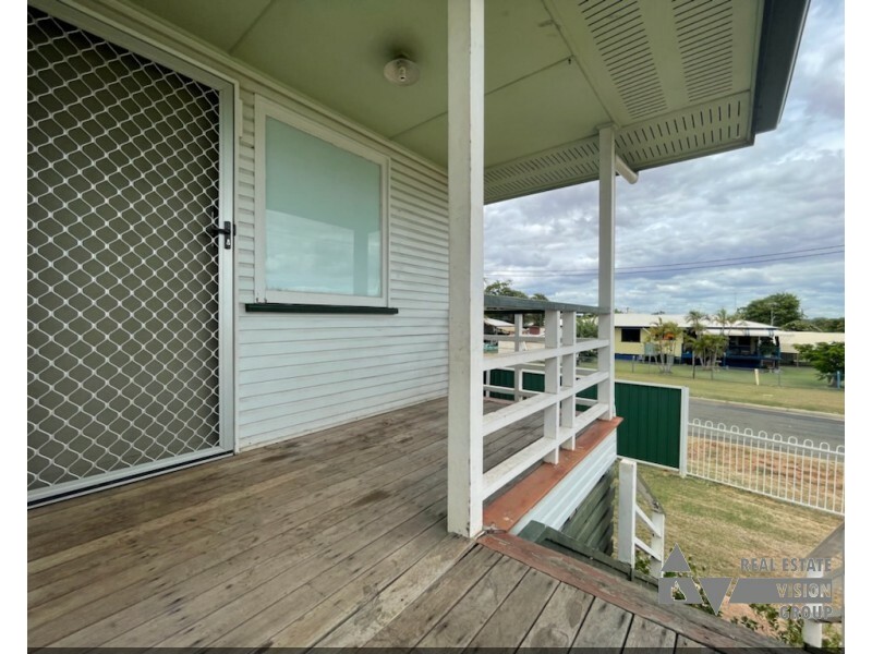 34 Fay Street, Blackwater QLD 4717