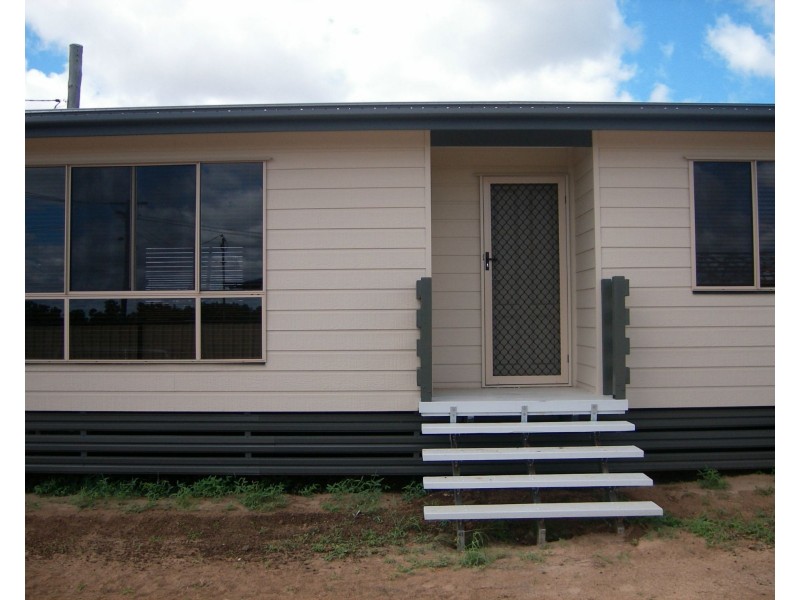 4a Burn Street, Capella QLD 4723