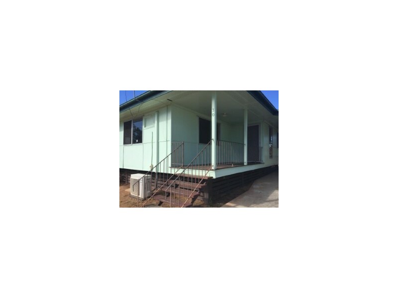 30 Myall St, Blackwater QLD 4717