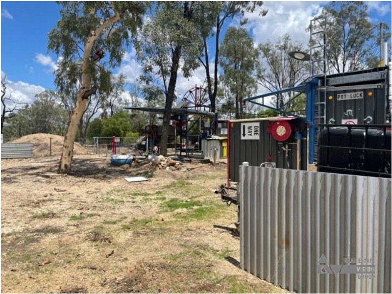 MC/71972 & 71565 Middle Ridge, Rubyvale QLD 4702