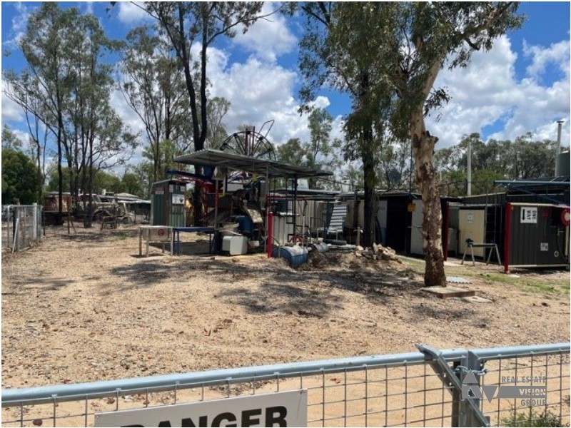 MC/71972 & 71565 Middle Ridge, Rubyvale QLD 4702