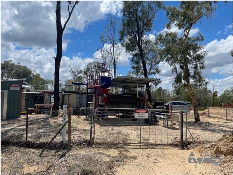 MC/71972 & 71565 Middle Ridge, Rubyvale QLD 4702