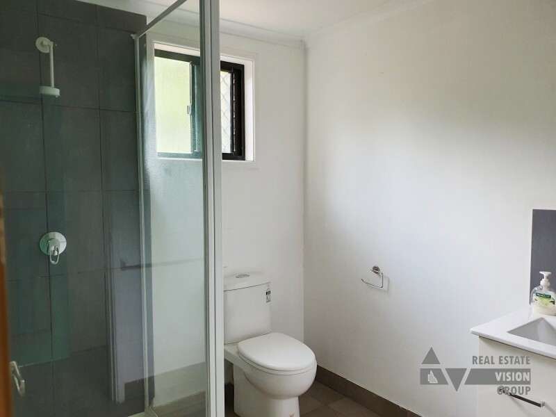 4 Bremner St, Blackwater QLD 4717